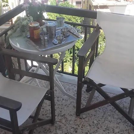 Rena's Chania Center